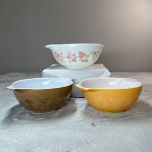 Vintage Pyrex Mixing Bowls Lot Of 3 American Gooseberry Sunflower